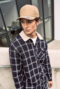 6-Panel Curved Metal Snap Cap