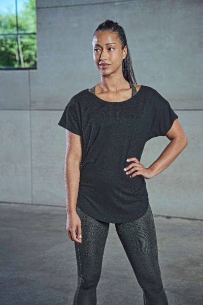 Scoop Neck T